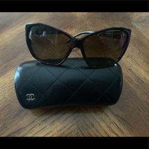 Chanel Cat Eye Sunglasses w/Case! #5203